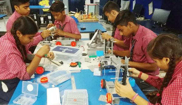 atal-tinkering-labs-in-schools-powered-by-isro